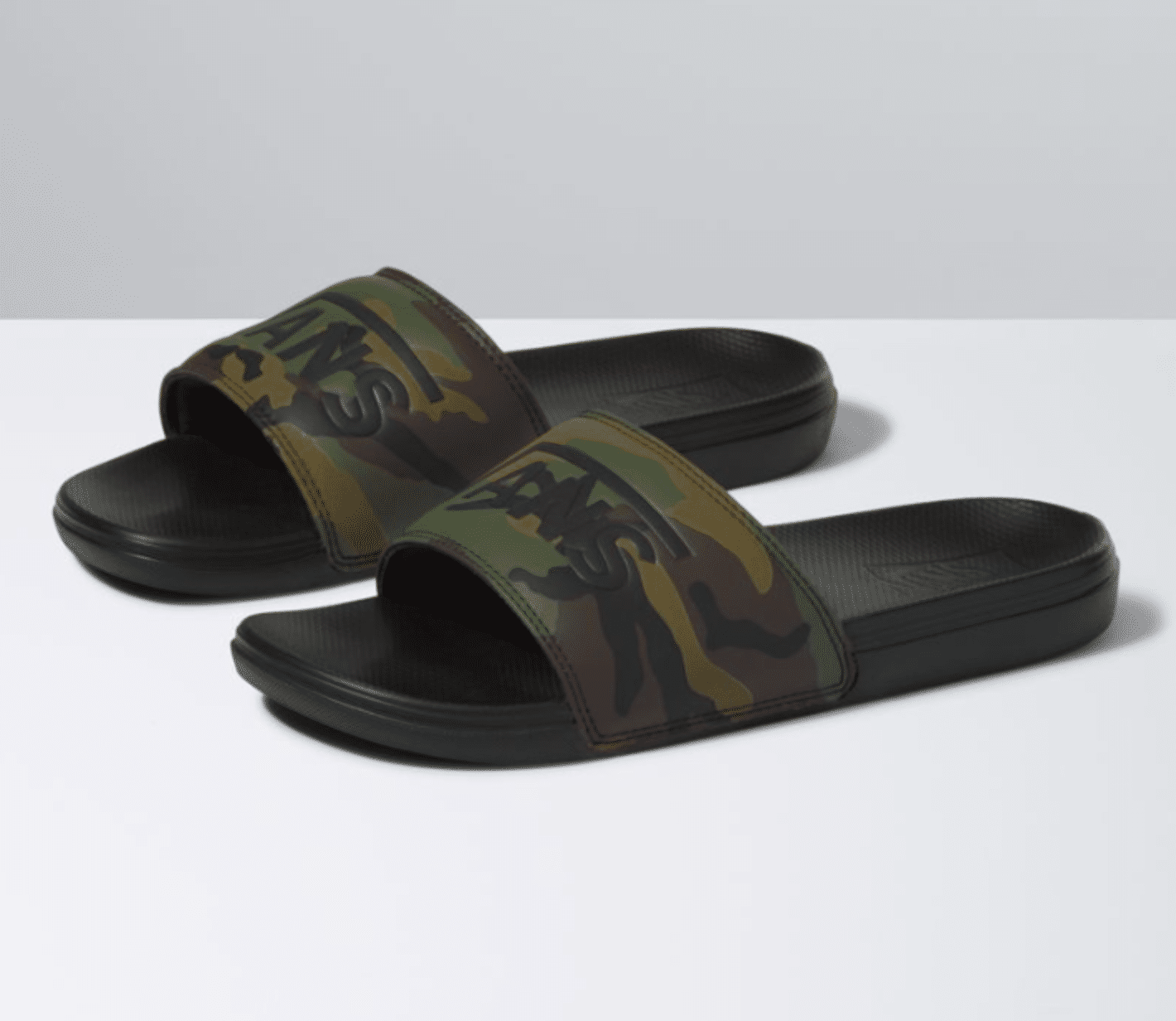 Vans slides camo sale